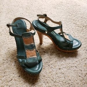 Frye Teal Green Platform Heels 7.5M